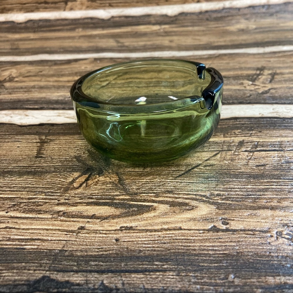 Vintage ashtray green